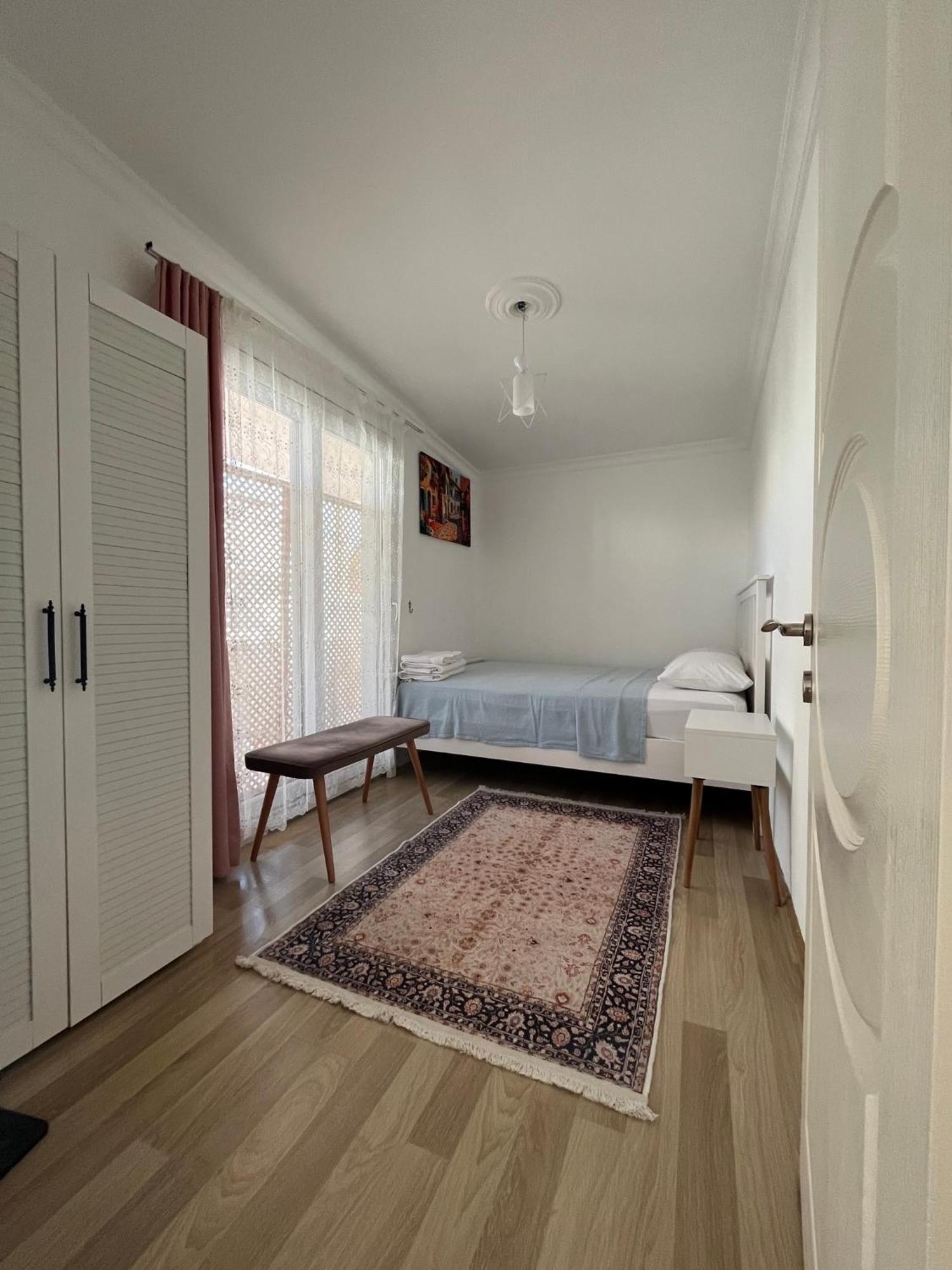 Cakir Butik Otel Çeşme Luaran gambar